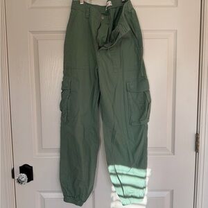 Abercrombie & Fitch Olive Cargo Pants